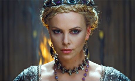 snow-white-huntsman-008.jpg