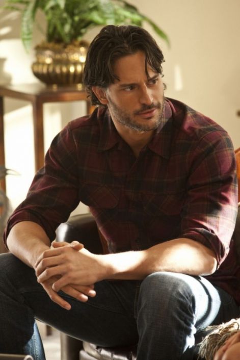 true-blood-season-4-episode-3-2-550x824.jpg